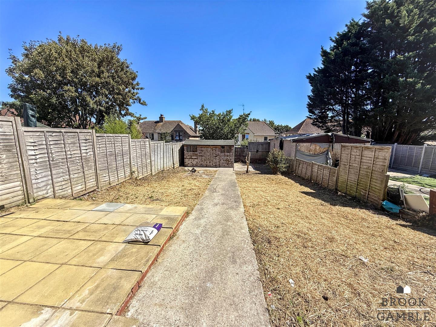 3 Bedroom House. Royal Sussex Crescent in Eastbourne,  11
